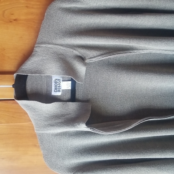 Chico's  tan , zip-up sweater, Size 1 - Picture 6 of 6